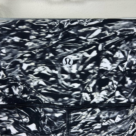 Lululemon Wunder Under Hi-Rise Tight size: 6 - Picture 10 of 11